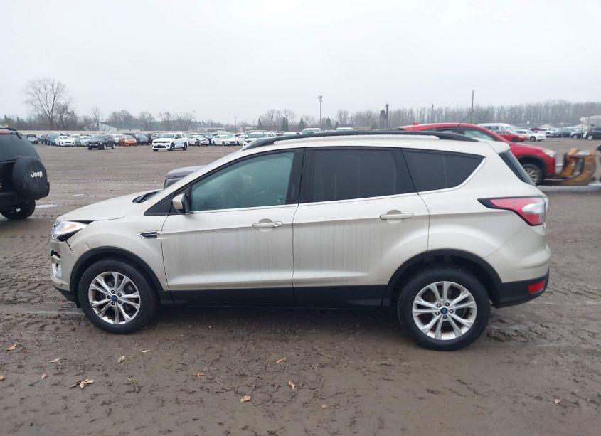 Photo 14 of 2017 Ford Escape SE (VIN 1FMCU0GD1HUC86922)