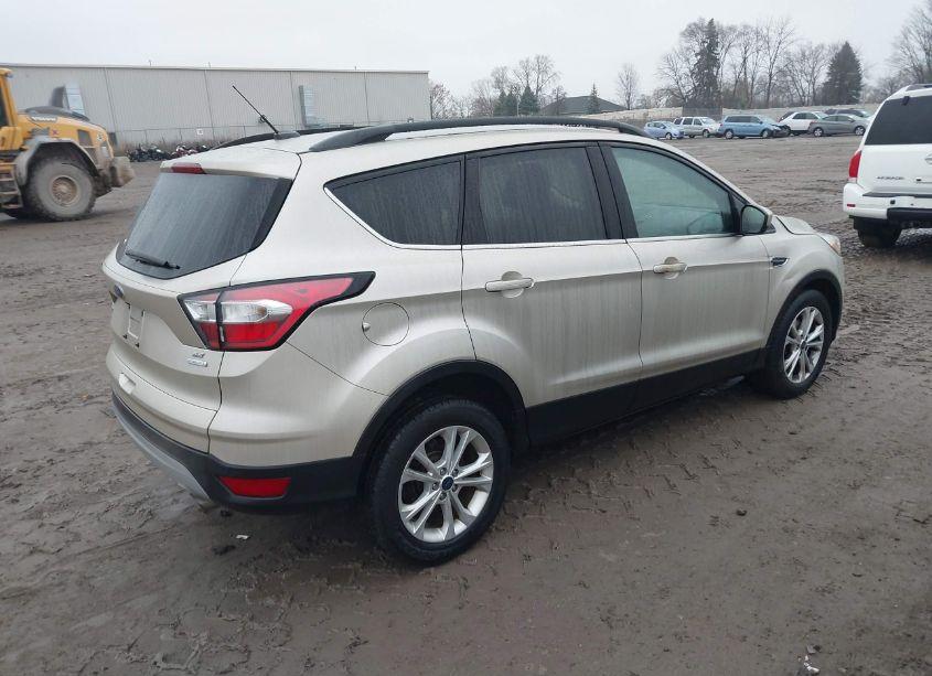 Photo 4 of 2017 Ford Escape SE (VIN 1FMCU0GD1HUC86922)