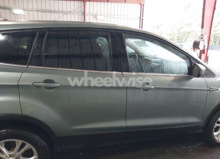 Photo 13 of 2017 Ford Escape SE (VIN 1FMCU0GD1HUD25055)