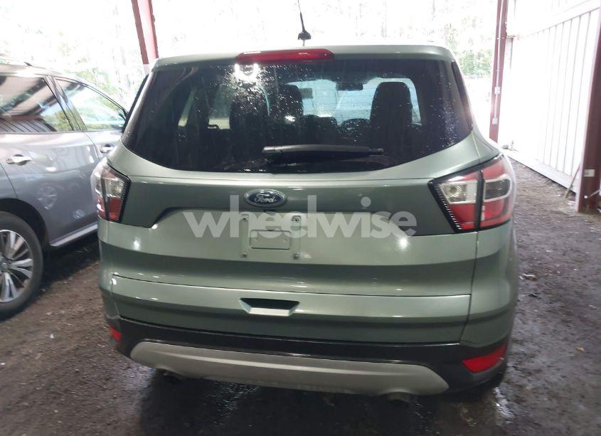 Photo 16 of 2017 Ford Escape SE (VIN 1FMCU0GD1HUD25055)