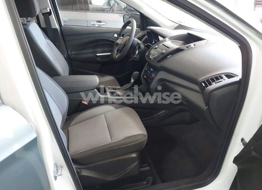 Photo 5 of 2017 Ford Escape SE (VIN 1FMCU0GD1HUD25055)