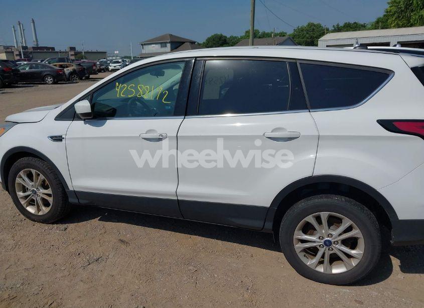 Photo 14 of 2017 Ford Escape SE (VIN 1FMCU0GD1HUE22370)