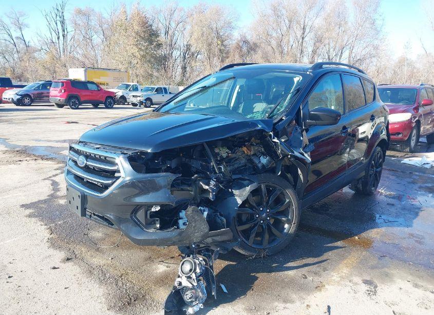 Photo 2 of 2017 Ford Escape SE (VIN 1FMCU0GD1HUE28198)