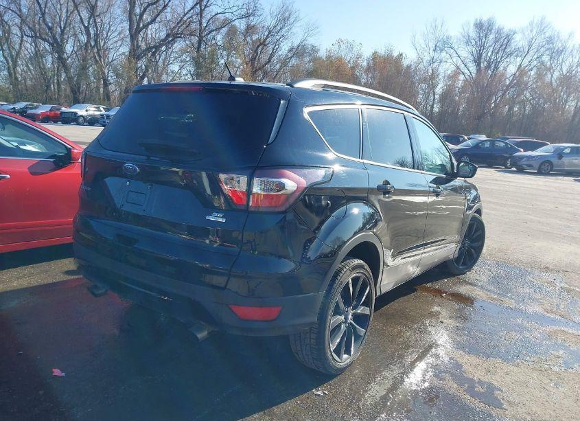 Photo 4 of 2017 Ford Escape SE (VIN 1FMCU0GD1HUE28198)