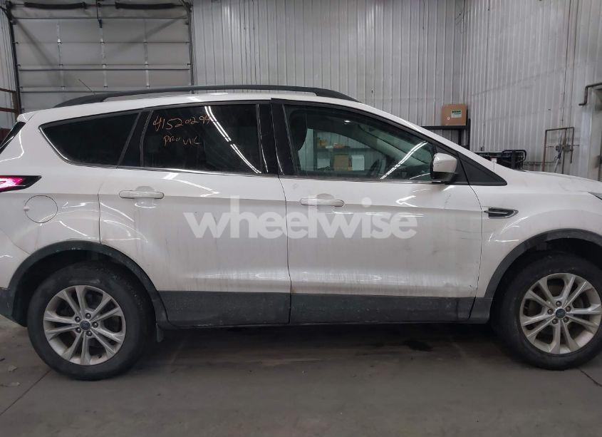 Photo 14 of 2017 Ford Escape SE (VIN 1FMCU0GD1HUE36513)