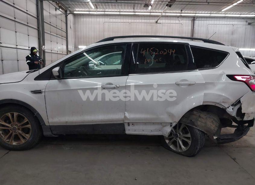 Photo 15 of 2017 Ford Escape SE (VIN 1FMCU0GD1HUE36513)