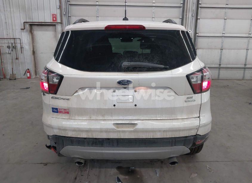 Photo 17 of 2017 Ford Escape SE (VIN 1FMCU0GD1HUE36513)
