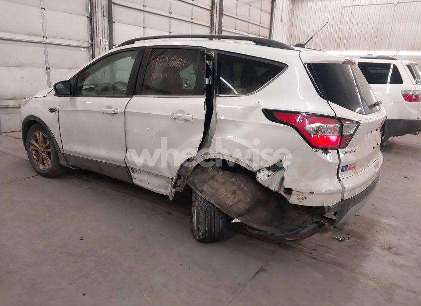 Photo 3 of 2017 Ford Escape SE (VIN 1FMCU0GD1HUE36513)