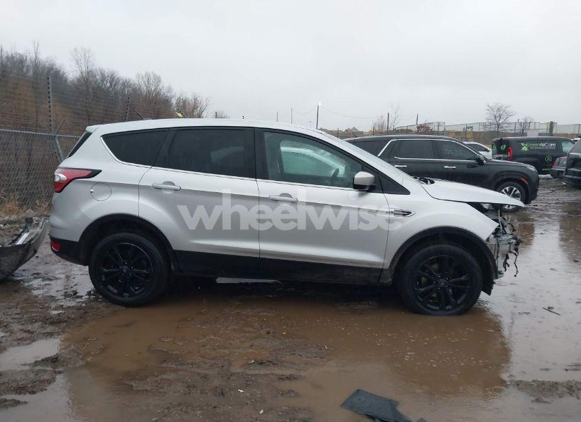 Photo 14 of 2017 Ford Escape SE (VIN 1FMCU0GD1HUE39735)