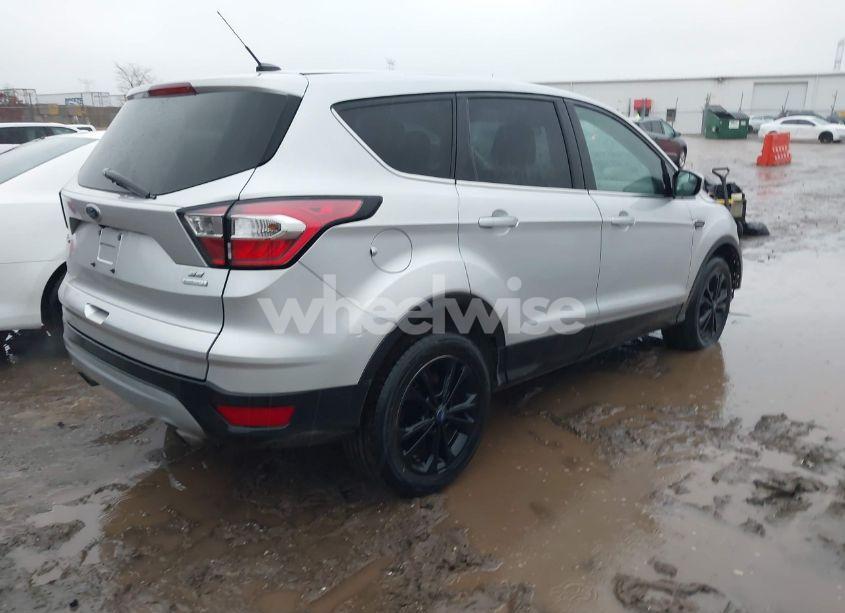 Photo 4 of 2017 Ford Escape SE (VIN 1FMCU0GD1HUE39735)
