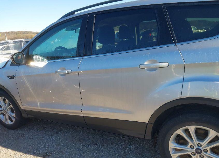 Photo 14 of 2017 Ford Escape SE (VIN 1FMCU0GD1HUE45678)