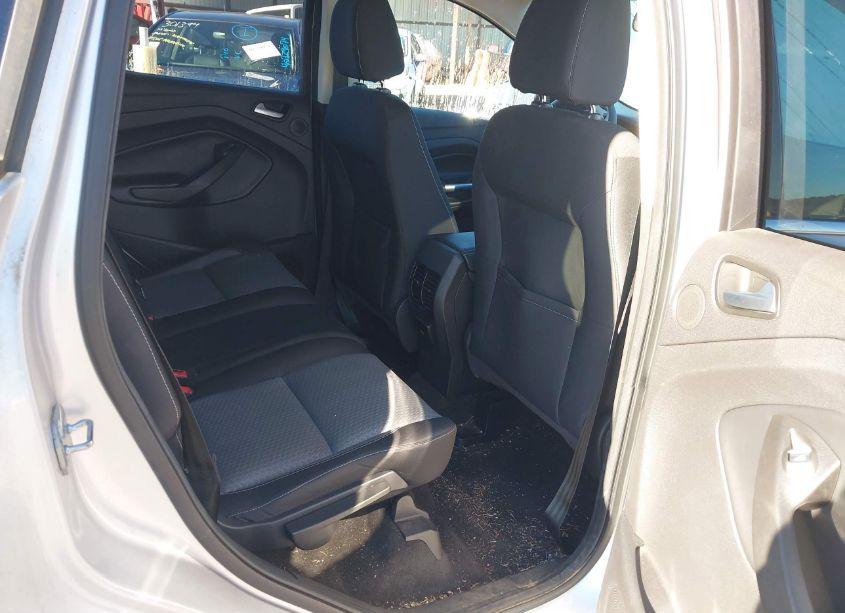 Photo 8 of 2017 Ford Escape SE (VIN 1FMCU0GD1HUE45678)