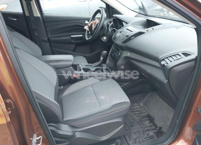 Photo 5 of 2017 Ford Escape SE (VIN 1FMCU0GD1HUE66661)