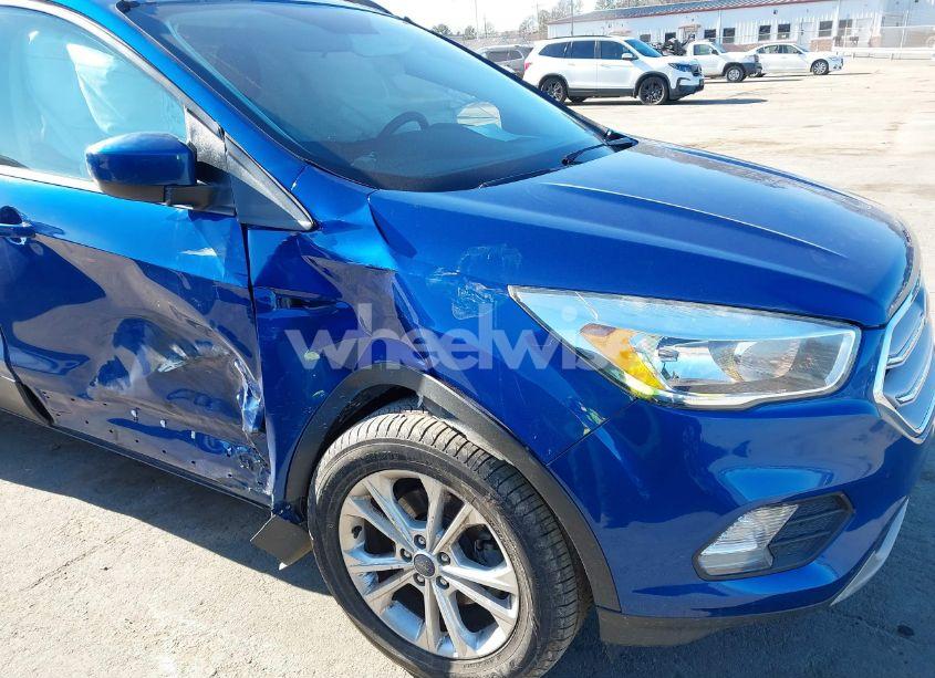 Photo 6 of 2018 Ford Escape SE (VIN 1FMCU0GD1JUA20368)
