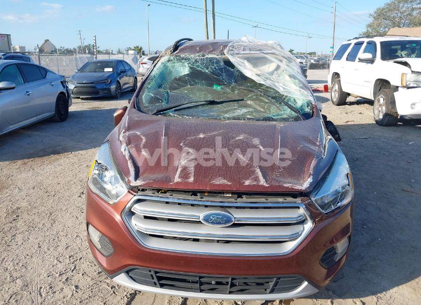Photo 12 of 2018 Ford Escape SE (VIN 1FMCU0GD1JUB04786)