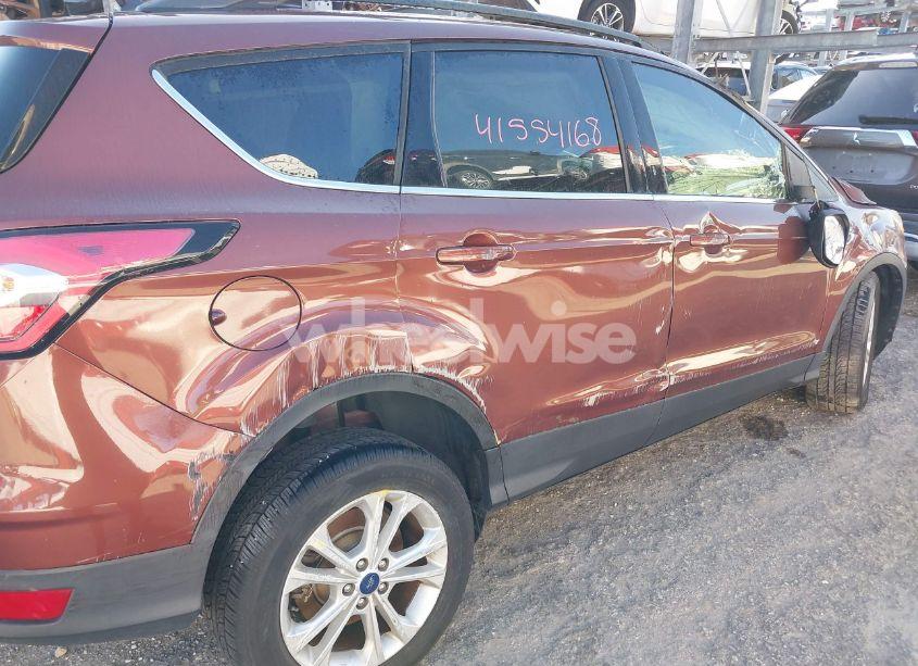 Photo 17 of 2018 Ford Escape SE (VIN 1FMCU0GD1JUB04786)