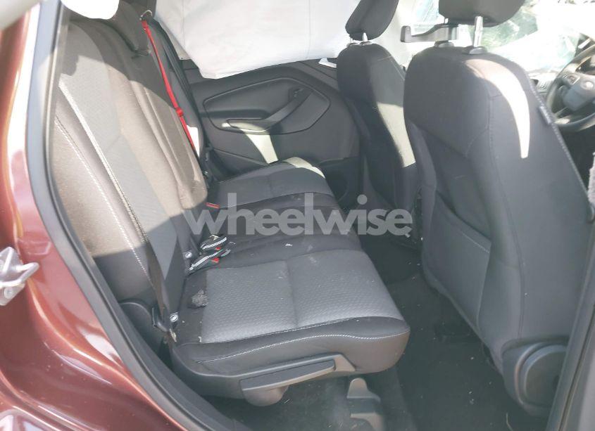 Photo 8 of 2018 Ford Escape SE (VIN 1FMCU0GD1JUB04786)