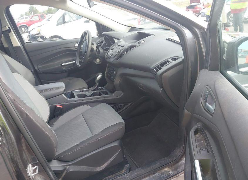 Photo 5 of 2018 Ford Escape SE (VIN 1FMCU0GD1JUB43037)