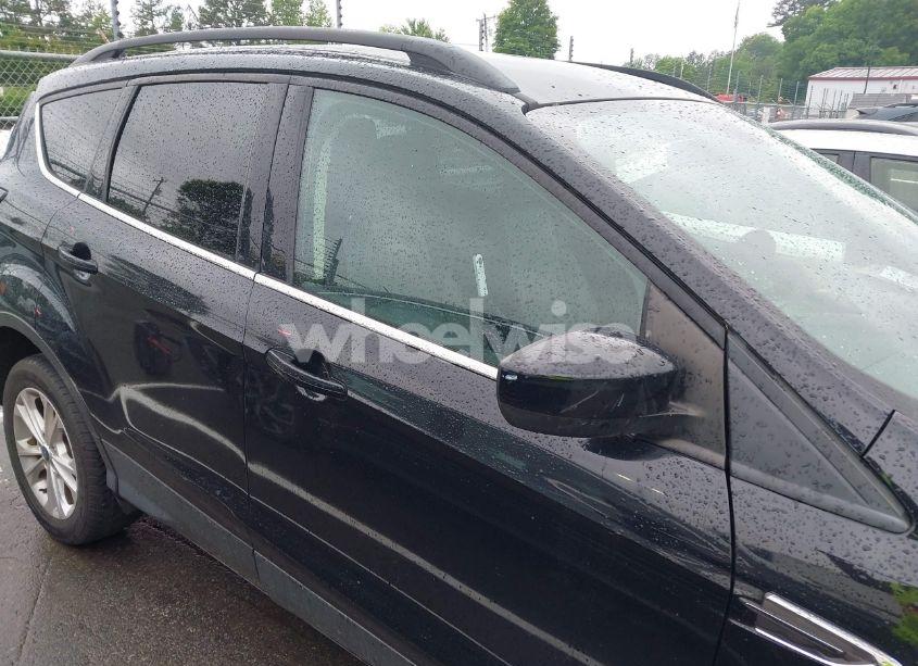 Photo 13 of 2018 Ford Escape SE (VIN 1FMCU0GD1JUB62025)