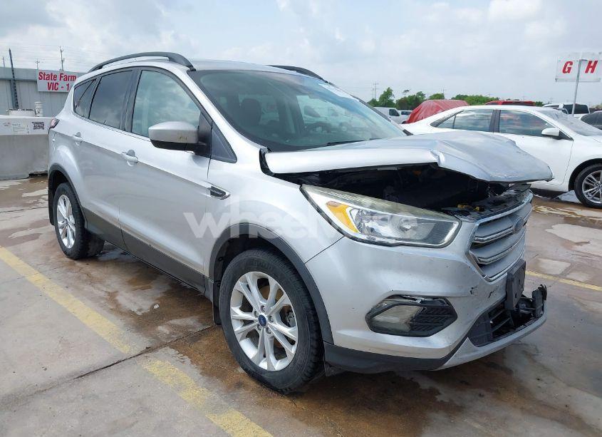 2018 Ford Escape SE (VIN 1FMCU0GD1JUB85448) main photo