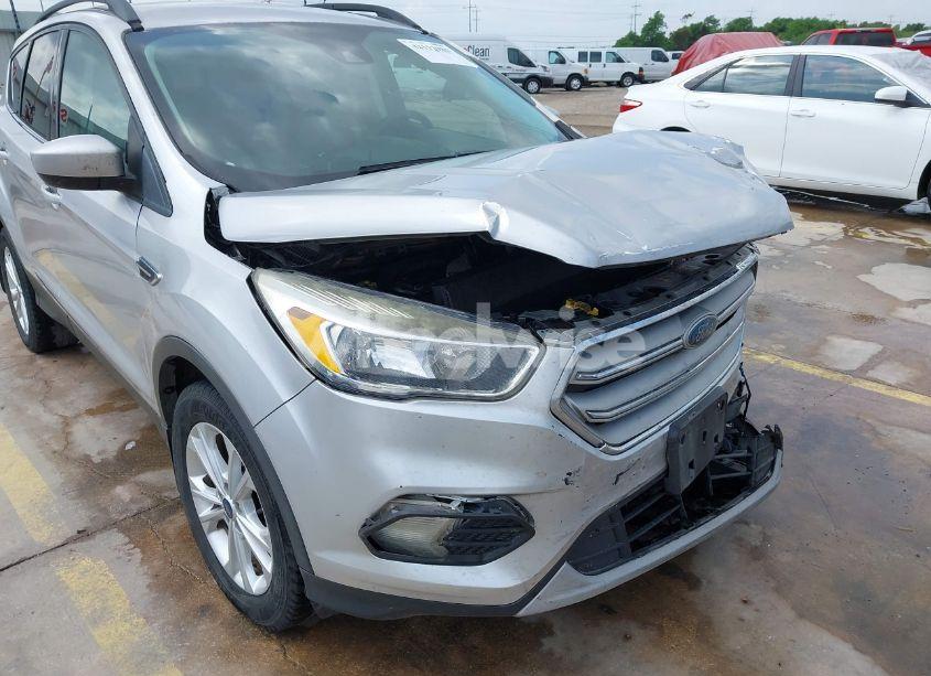 Photo 18 of 2018 Ford Escape SE (VIN 1FMCU0GD1JUB85448)