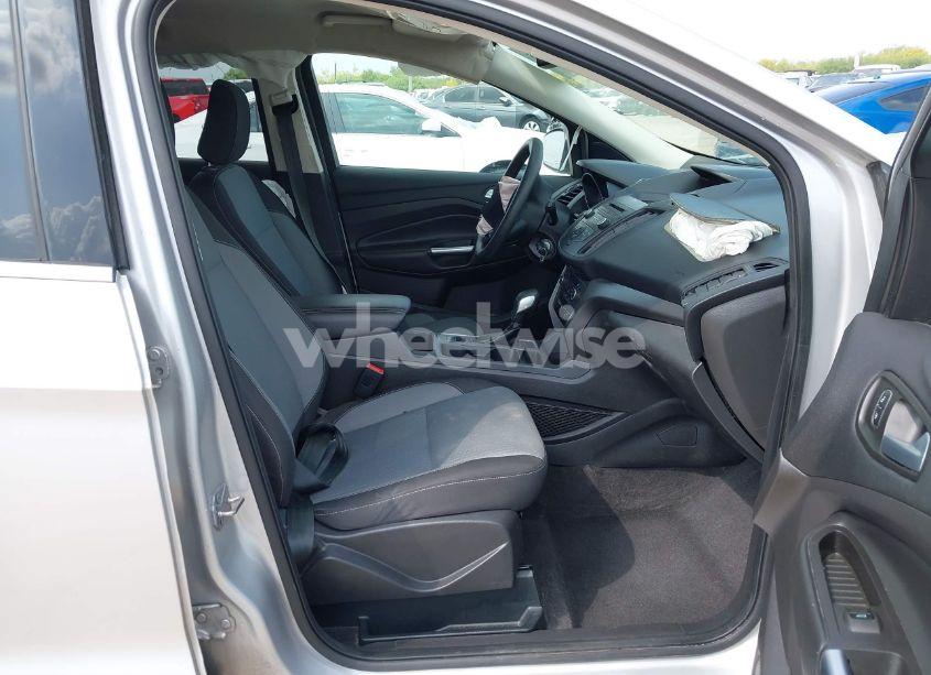 Photo 5 of 2018 Ford Escape SE (VIN 1FMCU0GD1JUB85448)