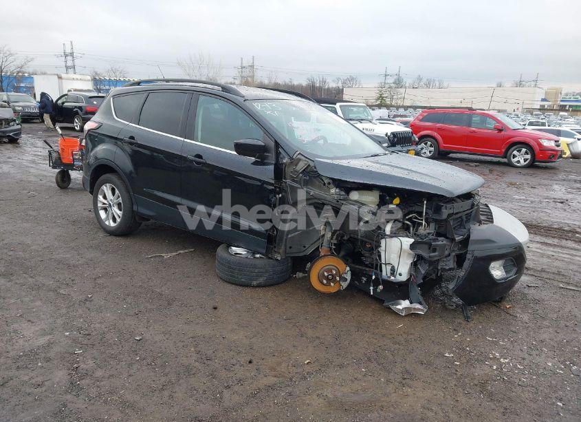 2018 Ford Escape SE (VIN 1FMCU0GD1JUB95087) main photo