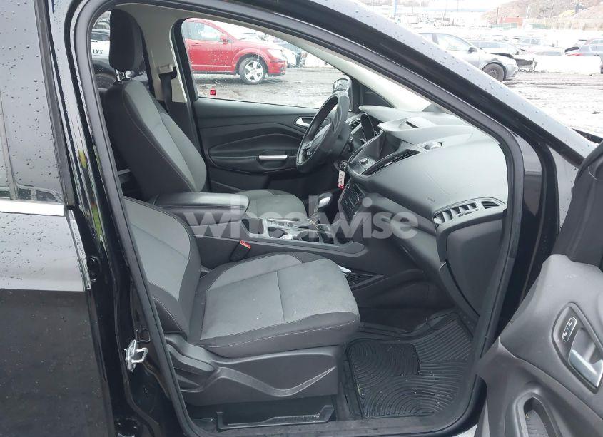 Photo 5 of 2018 Ford Escape SE (VIN 1FMCU0GD1JUB95087)