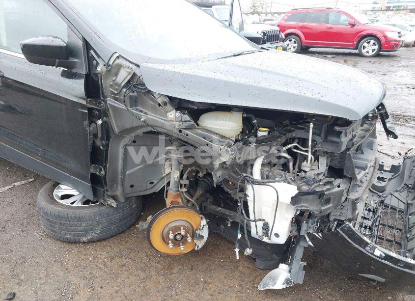 Photo 6 of 2018 Ford Escape SE (VIN 1FMCU0GD1JUB95087)