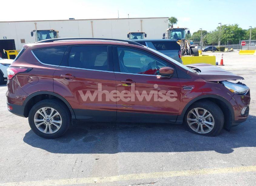 Photo 12 of 2018 Ford Escape SE (VIN 1FMCU0GD1JUC09263)