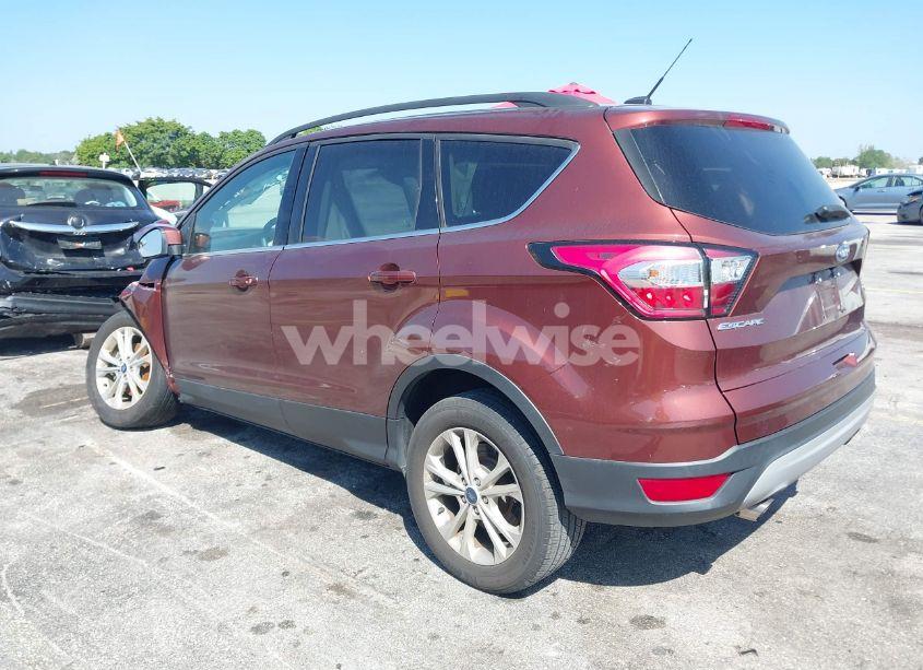 Photo 3 of 2018 Ford Escape SE (VIN 1FMCU0GD1JUC09263)