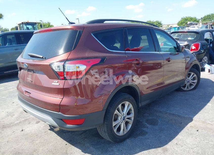 Photo 4 of 2018 Ford Escape SE (VIN 1FMCU0GD1JUC09263)
