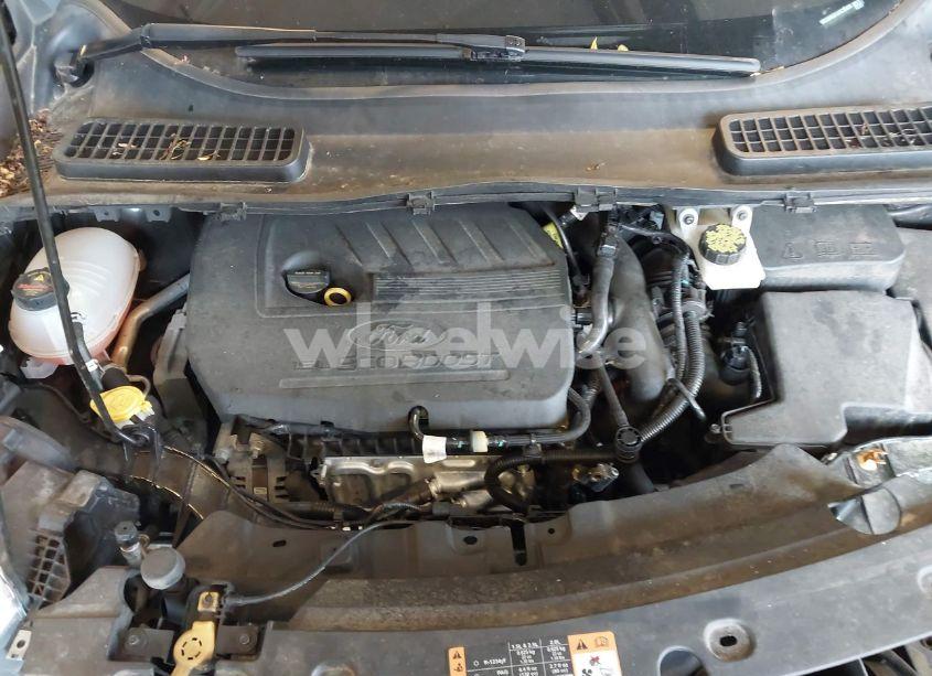 Photo 10 of 2018 Ford Escape SE (VIN 1FMCU0GD1JUC32428)