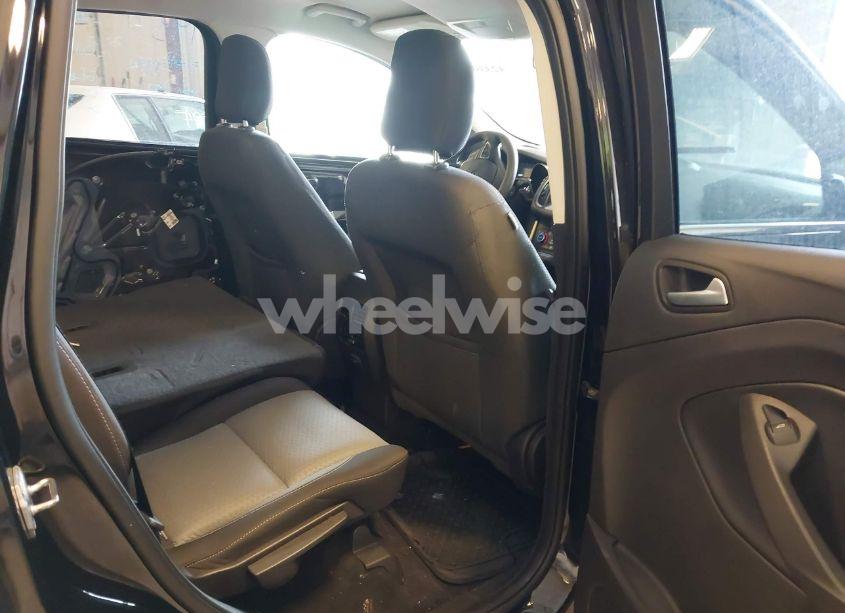 Photo 8 of 2018 Ford Escape SE (VIN 1FMCU0GD1JUC32428)