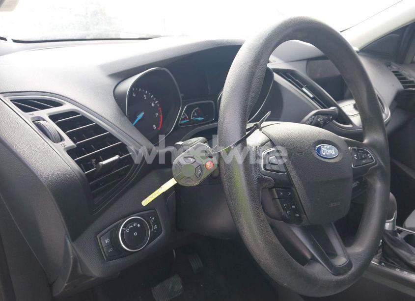 Photo 11 of 2018 Ford Escape SE (VIN 1FMCU0GD1JUC48757)