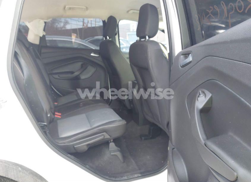 Photo 8 of 2018 Ford Escape SE (VIN 1FMCU0GD1JUC48757)