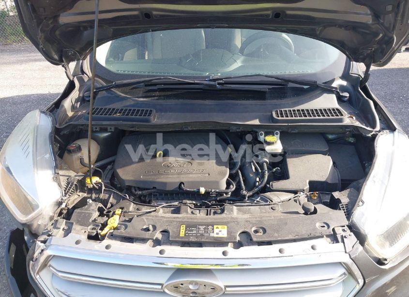 Photo 10 of 2018 Ford Escape SE (VIN 1FMCU0GD1JUC61086)