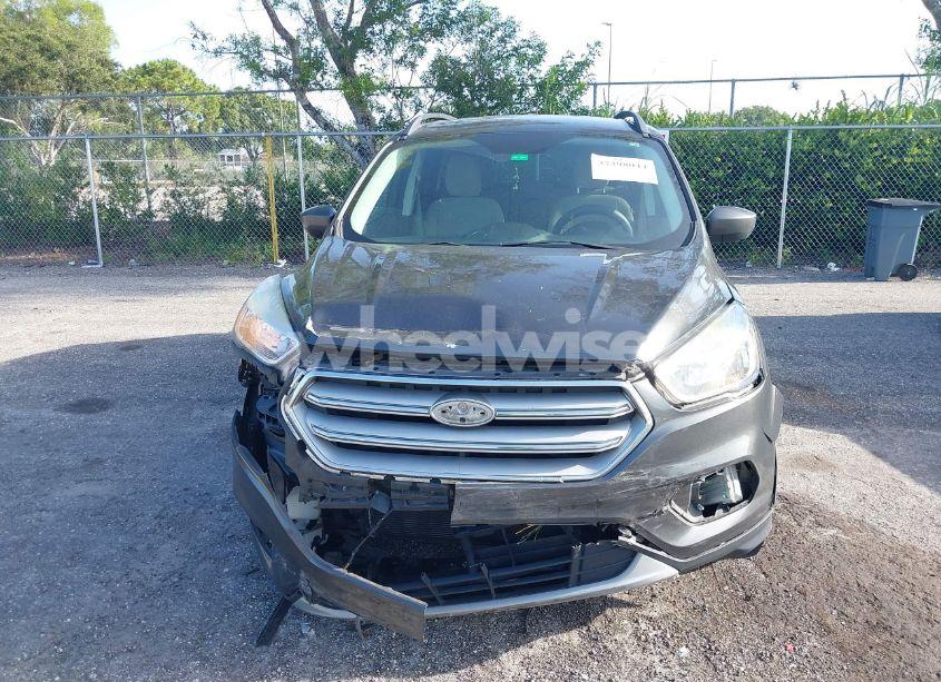 Photo 6 of 2018 Ford Escape SE (VIN 1FMCU0GD1JUC61086)
