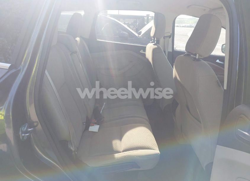 Photo 8 of 2018 Ford Escape SE (VIN 1FMCU0GD1JUC61086)