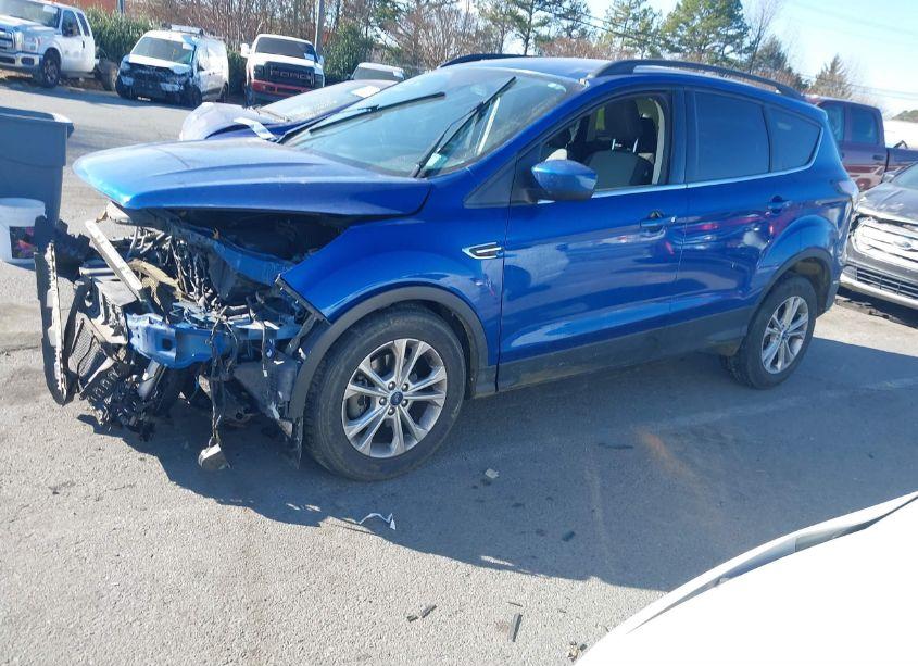 Photo 2 of 2018 Ford Escape SE (VIN 1FMCU0GD1JUC91270)