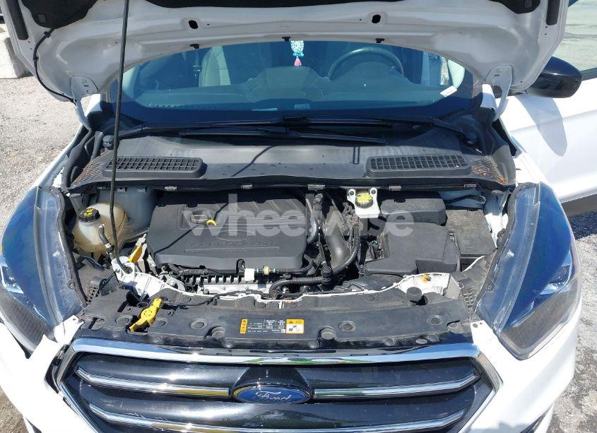Photo 10 of 2018 Ford Escape SE (VIN 1FMCU0GD1JUD28186)