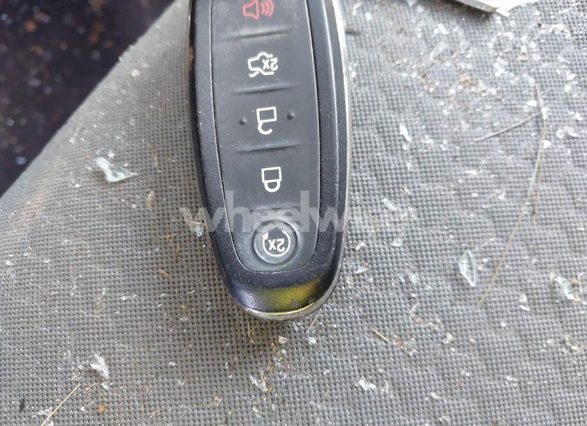 Photo 11 of 2019 Ford Escape SE (VIN 1FMCU0GD1KUA07539)