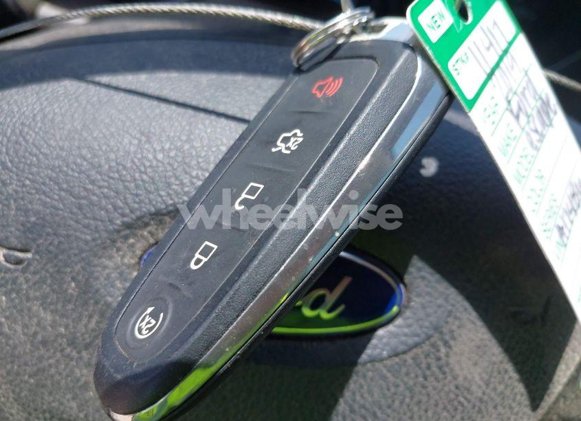 Photo 11 of 2019 Ford Escape SE (VIN 1FMCU0GD1KUA17486)