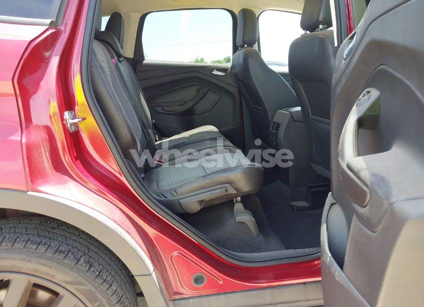 Photo 8 of 2019 Ford Escape SE (VIN 1FMCU0GD1KUA17486)