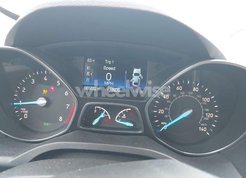 Photo 7 of 2019 Ford Escape SE (VIN 1FMCU0GD1KUB64049)