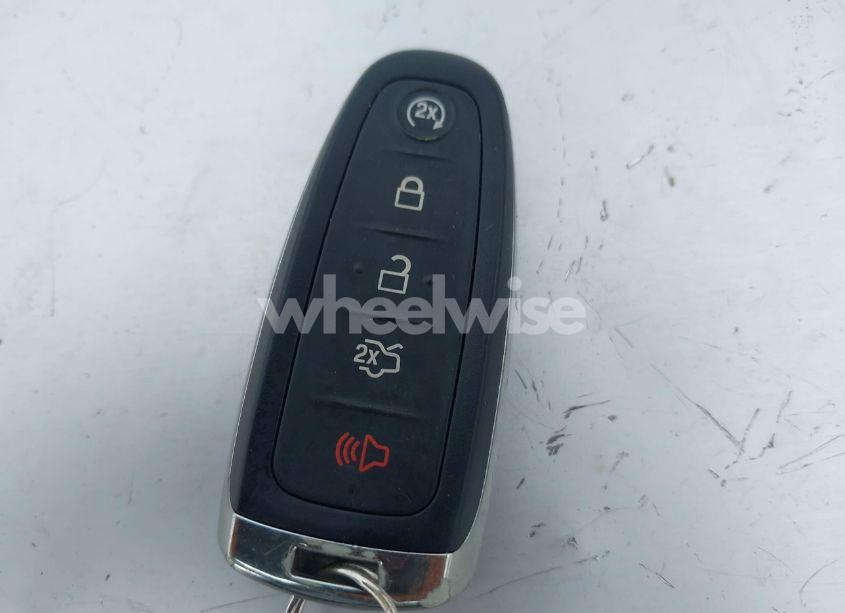 Photo 11 of 2019 Ford Escape SE (VIN 1FMCU0GD1KUB77058)