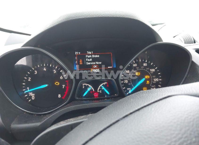 Photo 7 of 2019 Ford Escape SE (VIN 1FMCU0GD1KUC06817)