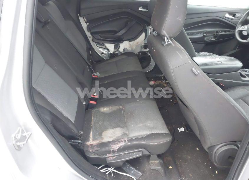 Photo 8 of 2019 Ford Escape SE (VIN 1FMCU0GD1KUC06817)