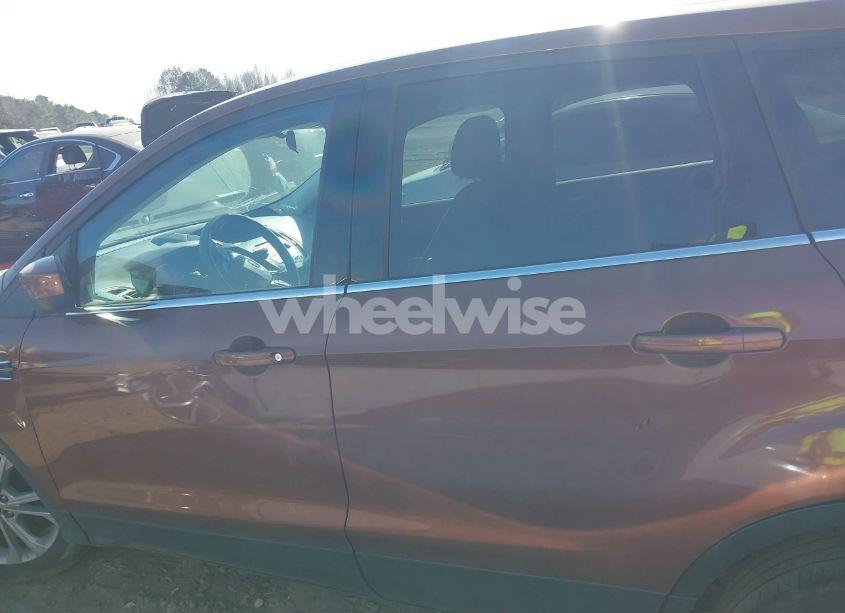 Photo 14 of 2017 Ford Escape SE (VIN 1FMCU0GD2HUA89371)