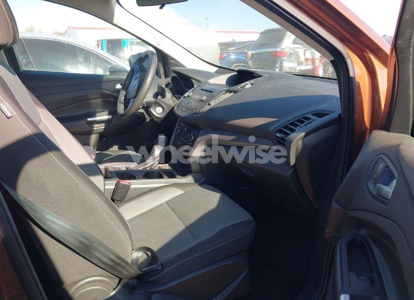 Photo 5 of 2017 Ford Escape SE (VIN 1FMCU0GD2HUA89371)